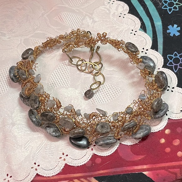 Vintage Jewelry - VTG Artisan Made Labradorite Beaded Copper Wire Braided Statement Neckace